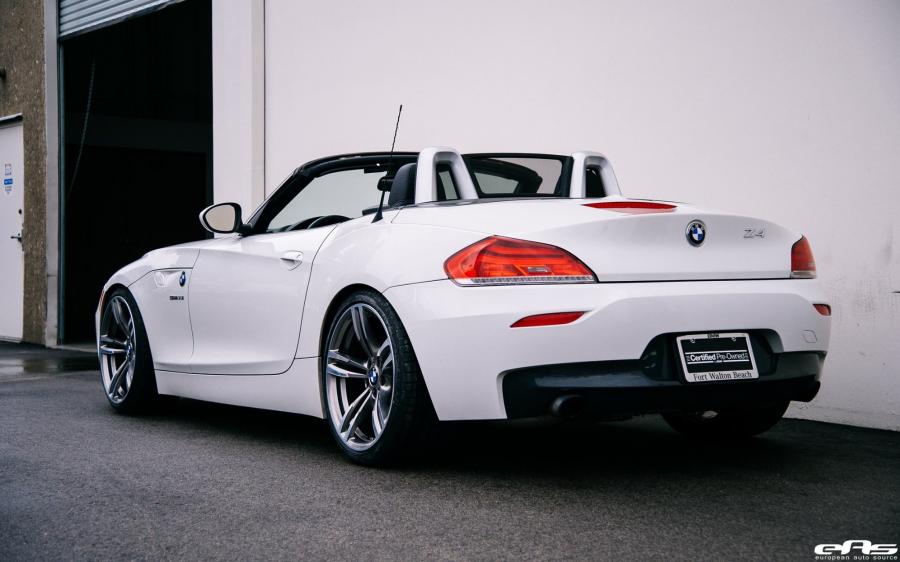  BMW Z4 sDrive 3.5is Alpine White by EAS 2016 года  (фото 11 из 11)
